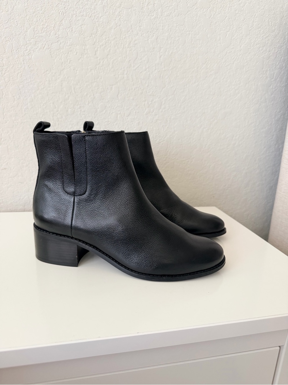 Cole Haan Black Leather Chelsea Ankle Boots Size 10